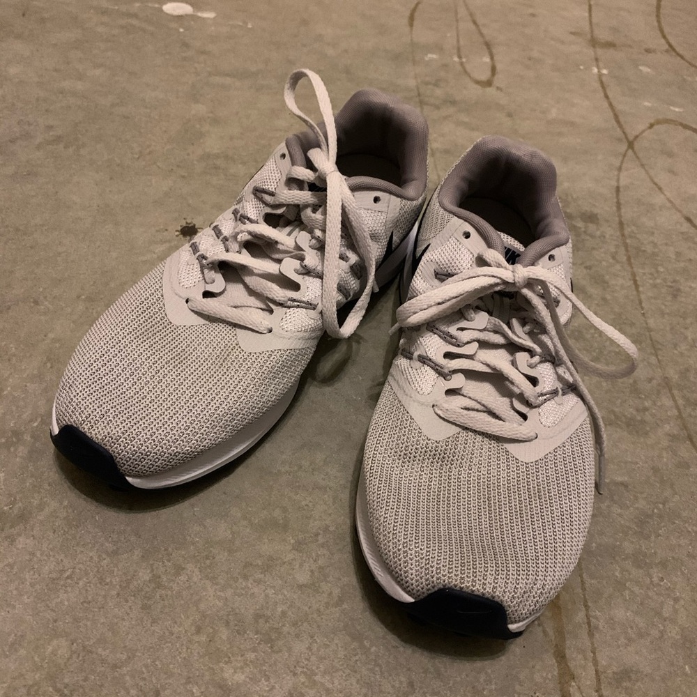 Nike Swift Run Sneakers